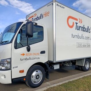 MOVING/FURNITURE TRUCK RENTALS with Tailgate lift and Trolley