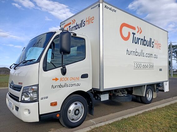 MOVING/FURNITURE TRUCK RENTALS with Tailgate lift and Trolley