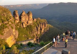 visit-sydney-see-three-sisters-blue-mountains