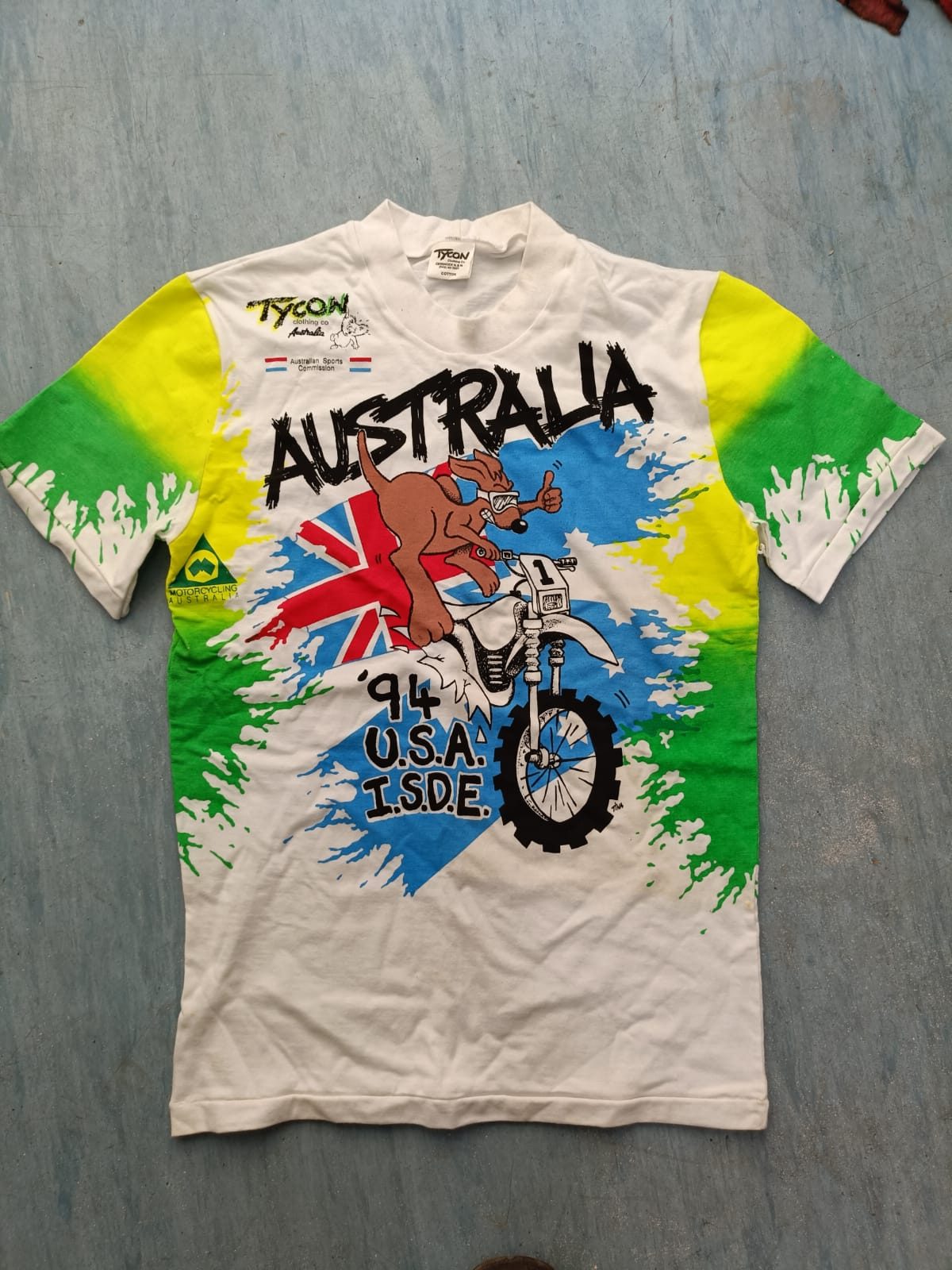 LOT 1 - 1994 Aussie team t shirt